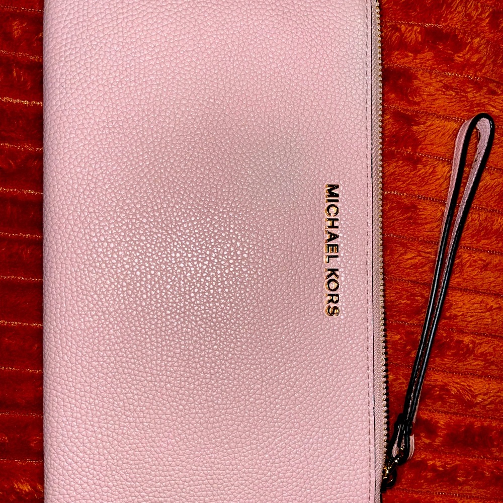 Michael Kors long wristlet
